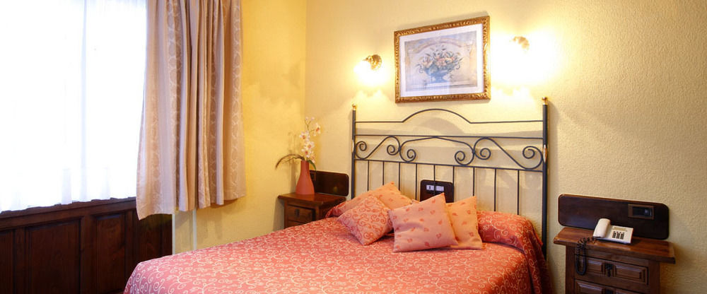 Hotel Marques De La Moral Naveces Eksteriør billede