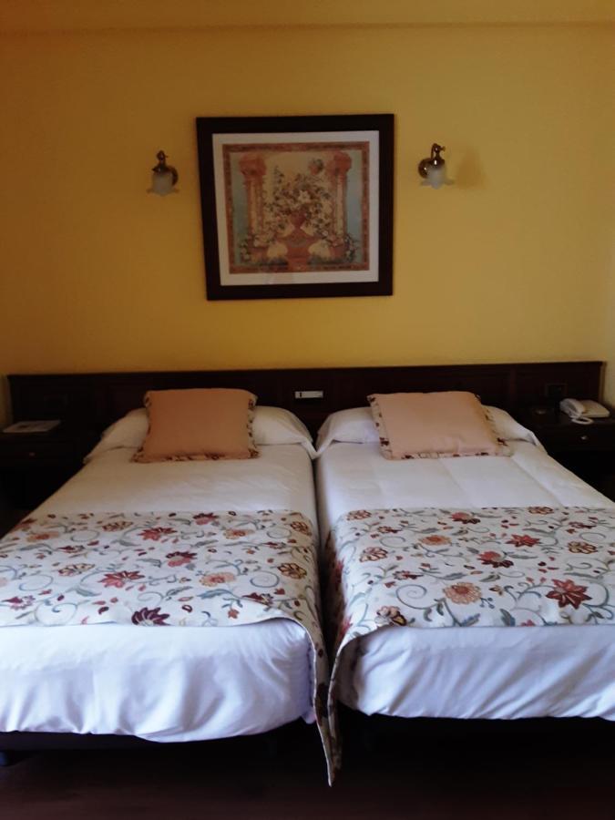 Hotel Marques De La Moral Naveces Eksteriør billede